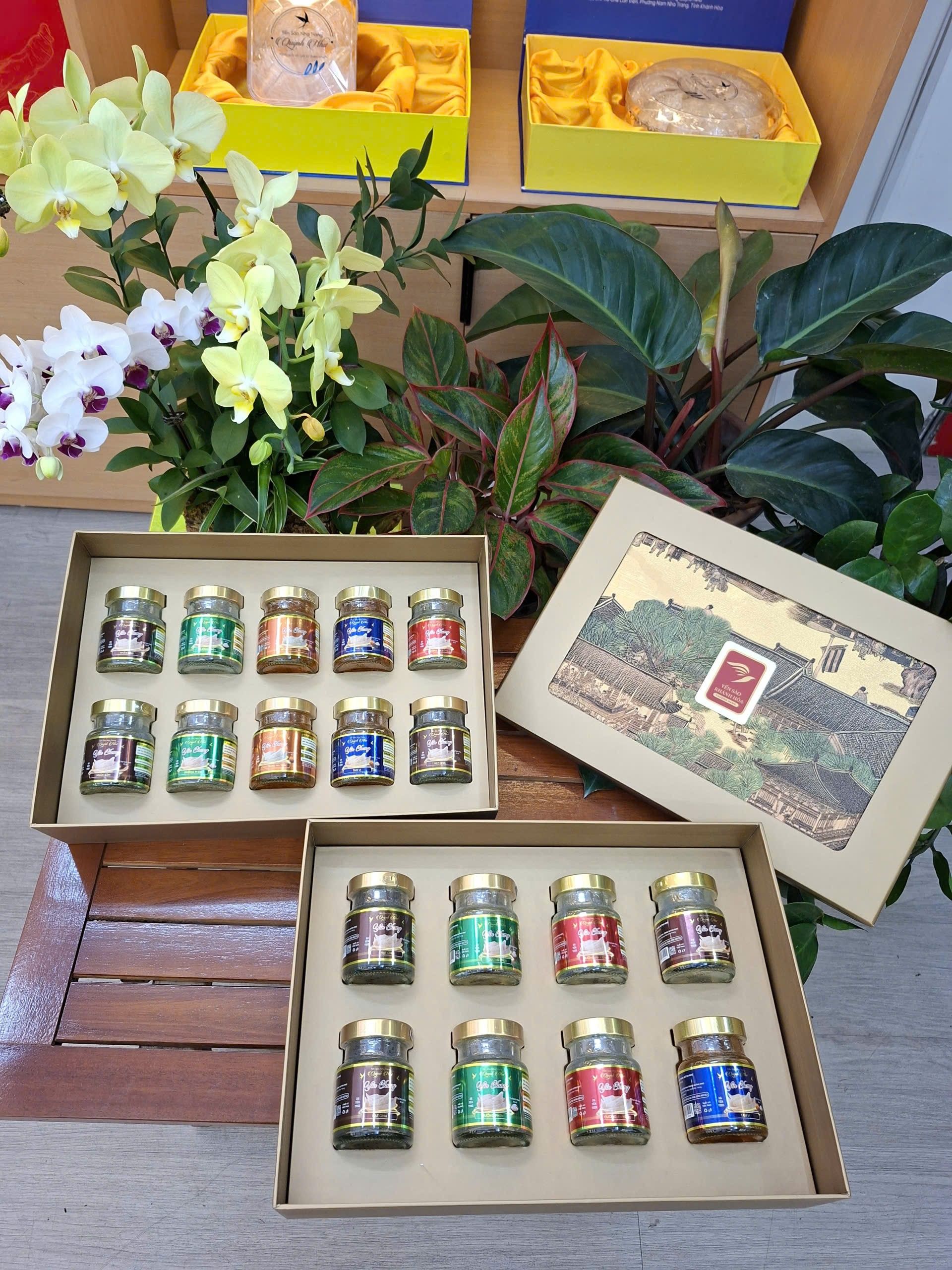 Hộp Quà Tặng Nước Yến Sào Thượng Hạng 12 hũ*72ml- 3gram Yến Tươi Chưng Sẵn - Ảnh 3